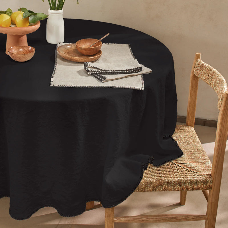 Nappe ronde en lin point de cheval encre noire