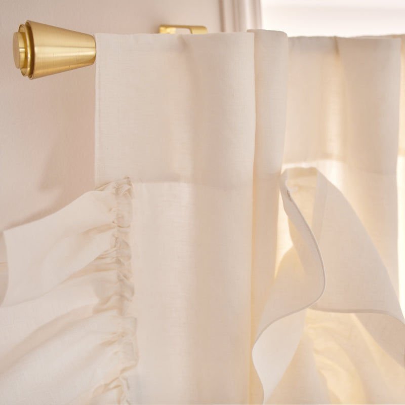 rideaux ornés de volants en lin lavé ivoire
