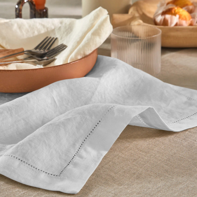 Sets de table en lin ajouré gris minéral