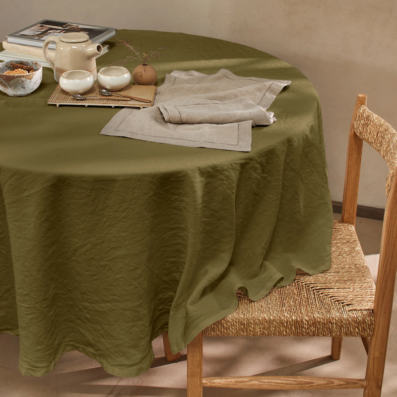 Nappe ronde en lin ajouré vert olive