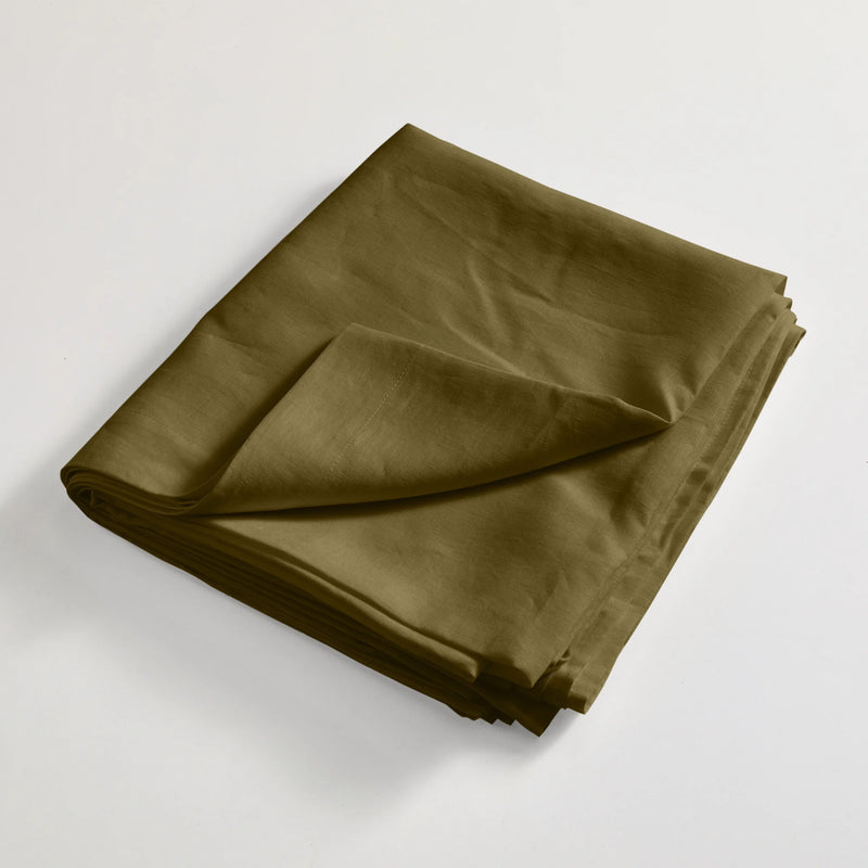 drap plat en lin lavé plié Olive Verte