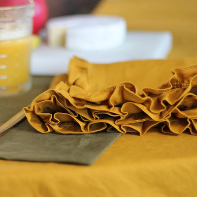Serviettes de table à volants 100% lin lavé #colour_moutarde