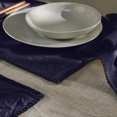 Sets de table bordé "Point de Cheval" en lin bleu nuit